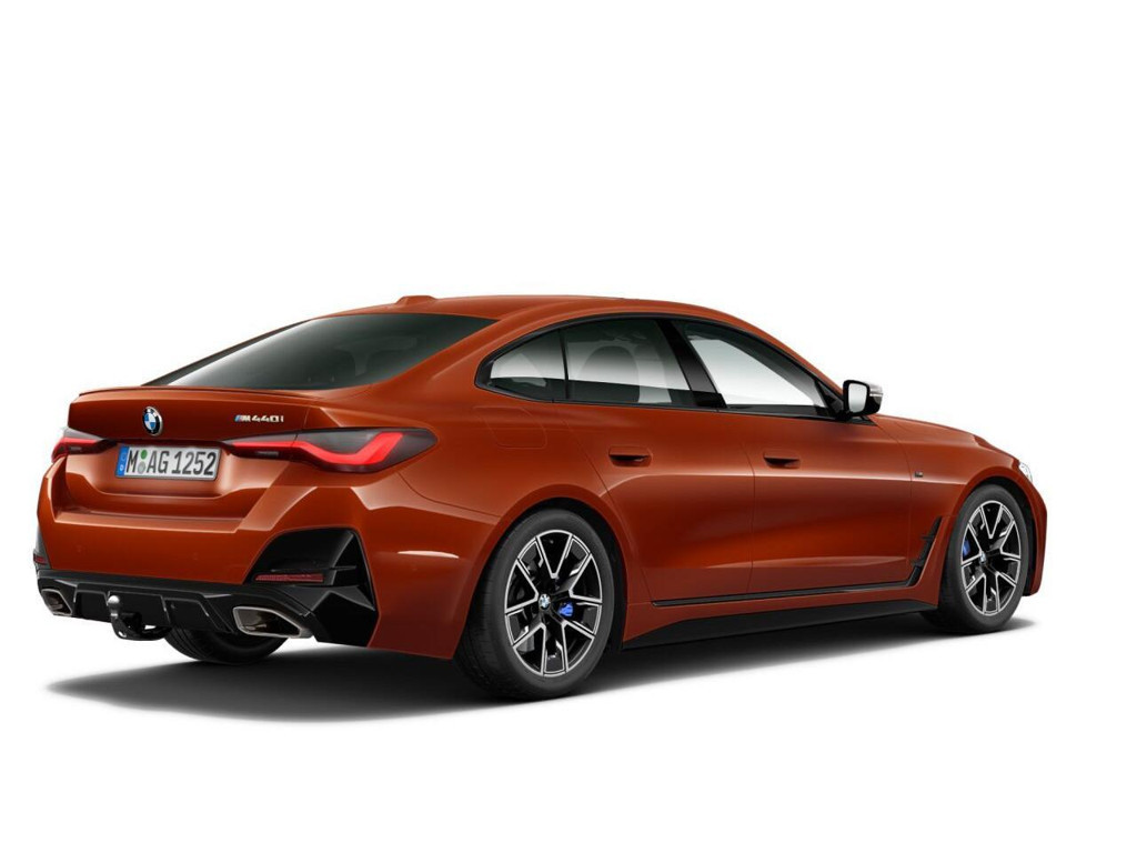 BMW M440