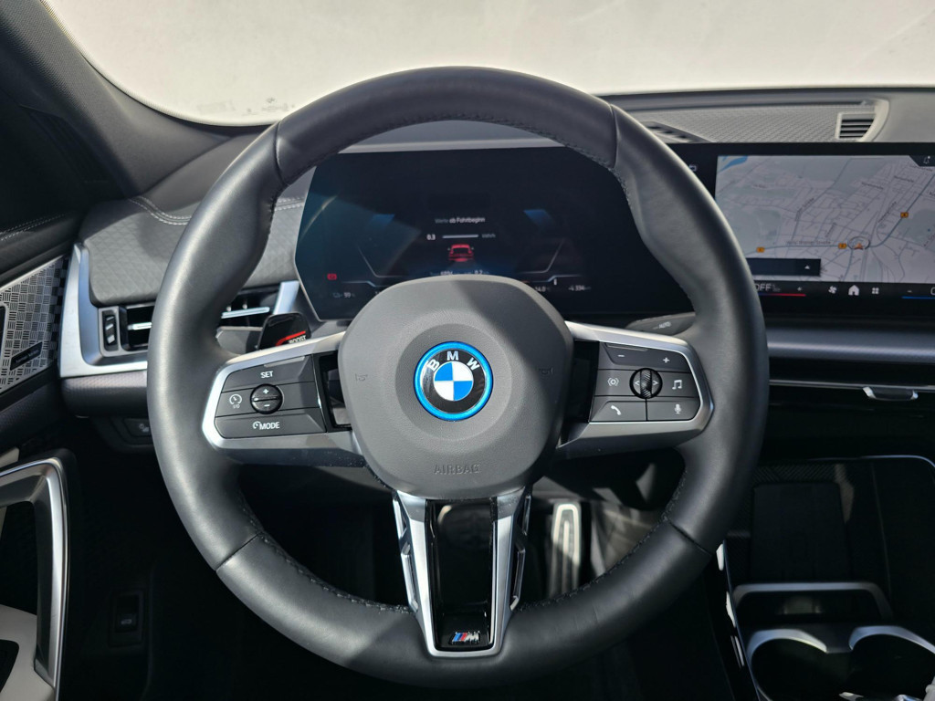 BMW iX2