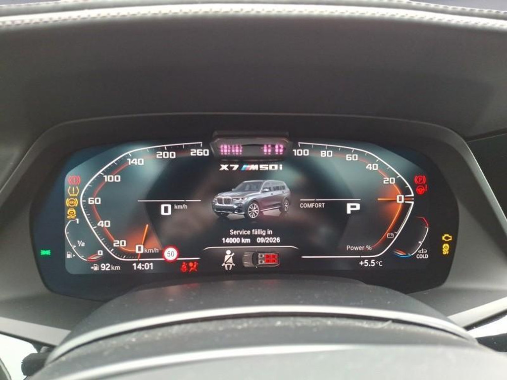 BMW X7