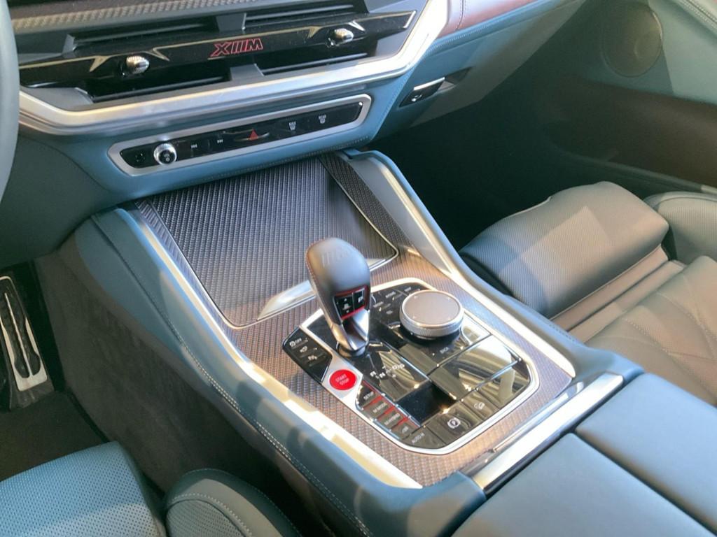 BMW XM