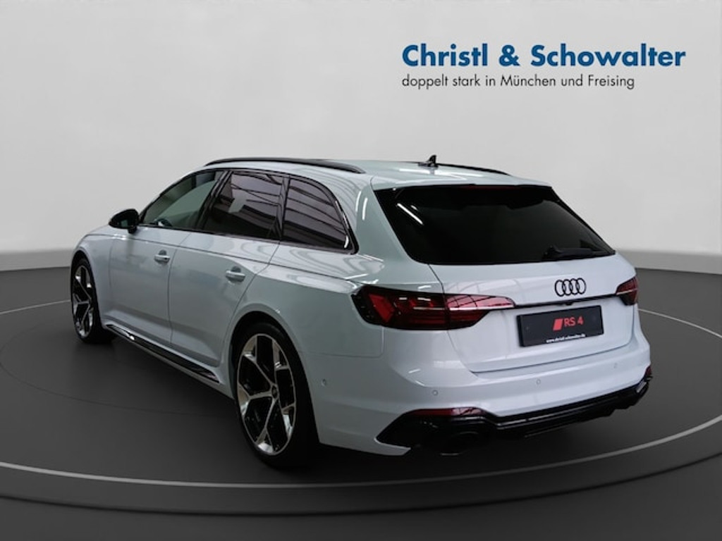 Audi RS4