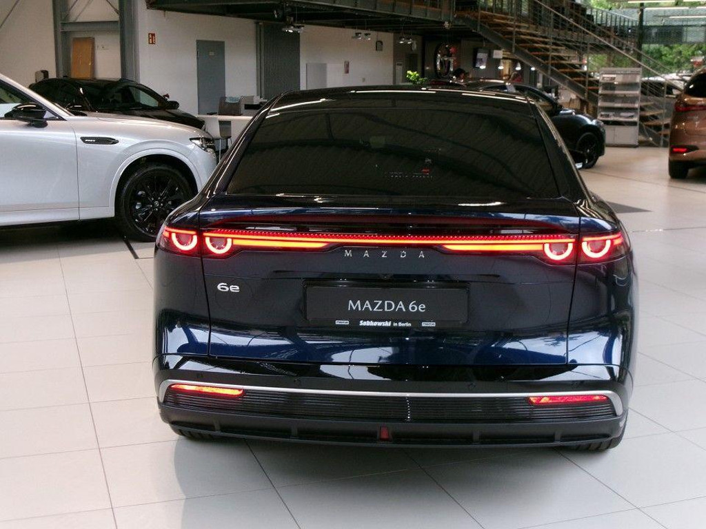 Mazda 6e