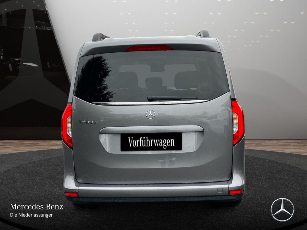 Mercedes-Benz T 180