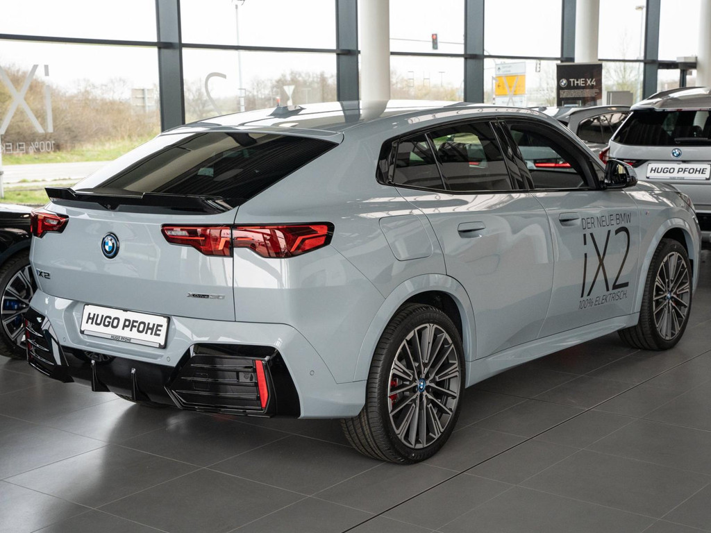 BMW iX2