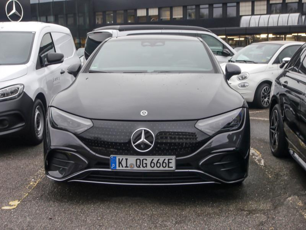 Mercedes-Benz EQE