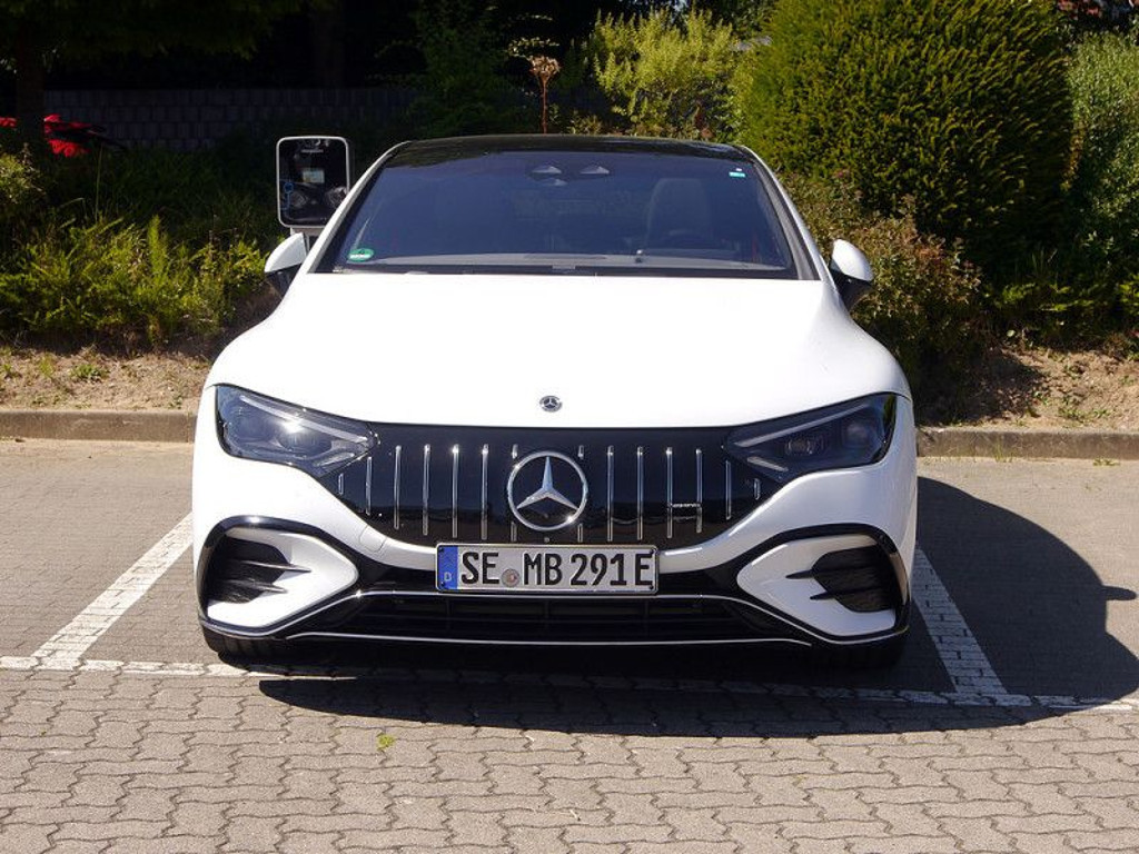 Mercedes-Benz EQE