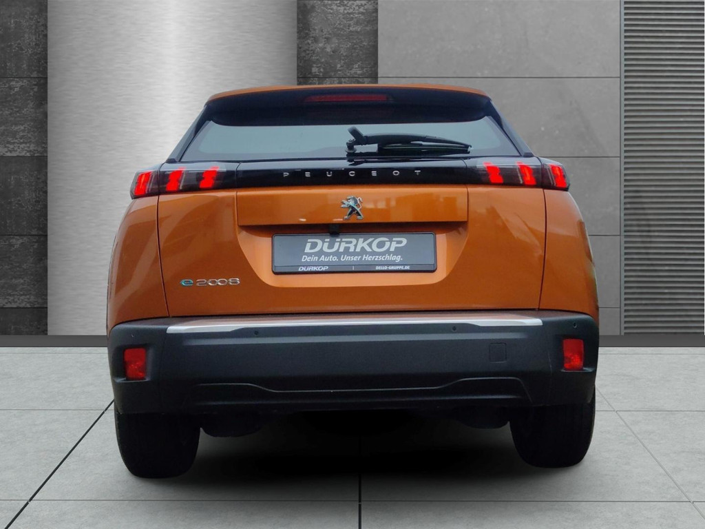 Peugeot e-2008