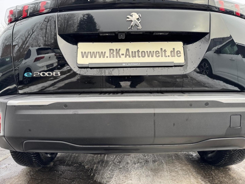 Peugeot e-2008
