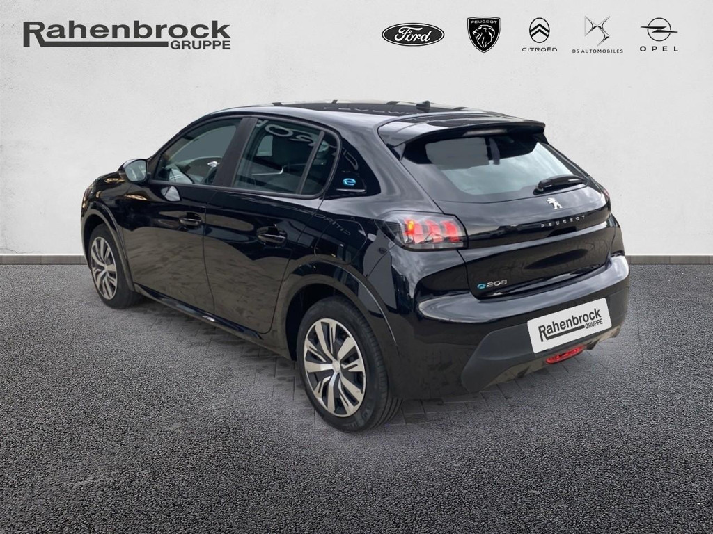 Peugeot e-208