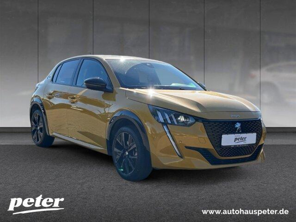 Peugeot e-208