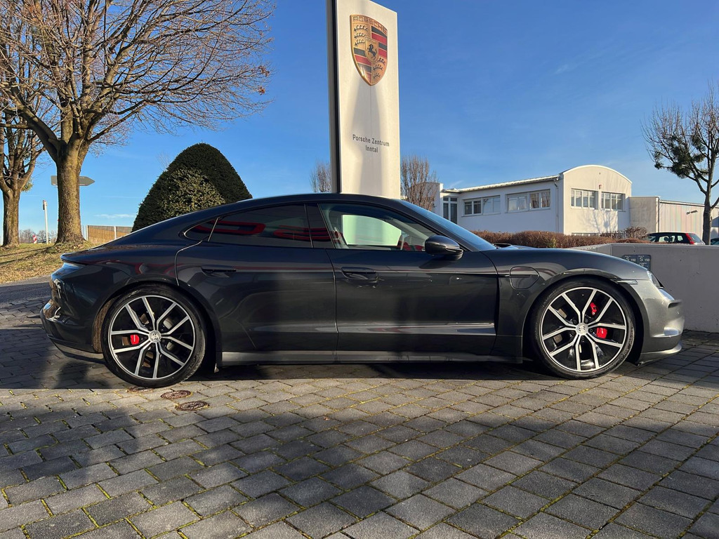 Porsche Taycan