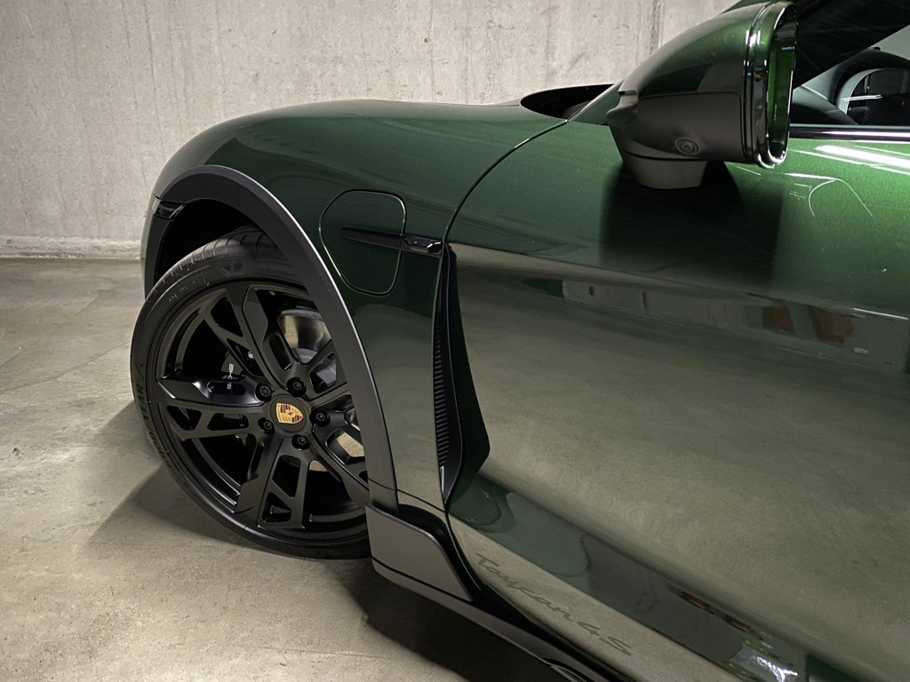 Porsche Taycan