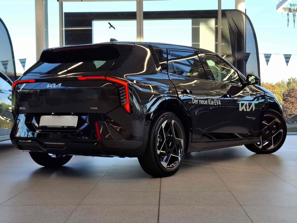 Kia EV4