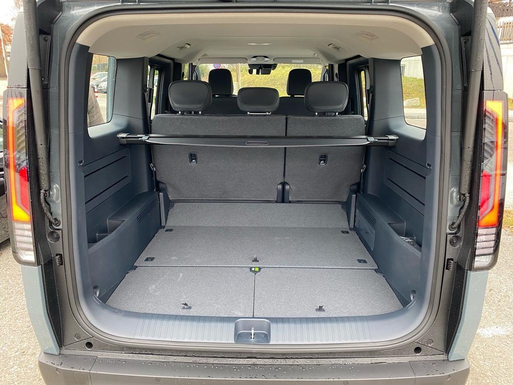 Kia PV5 Passenger