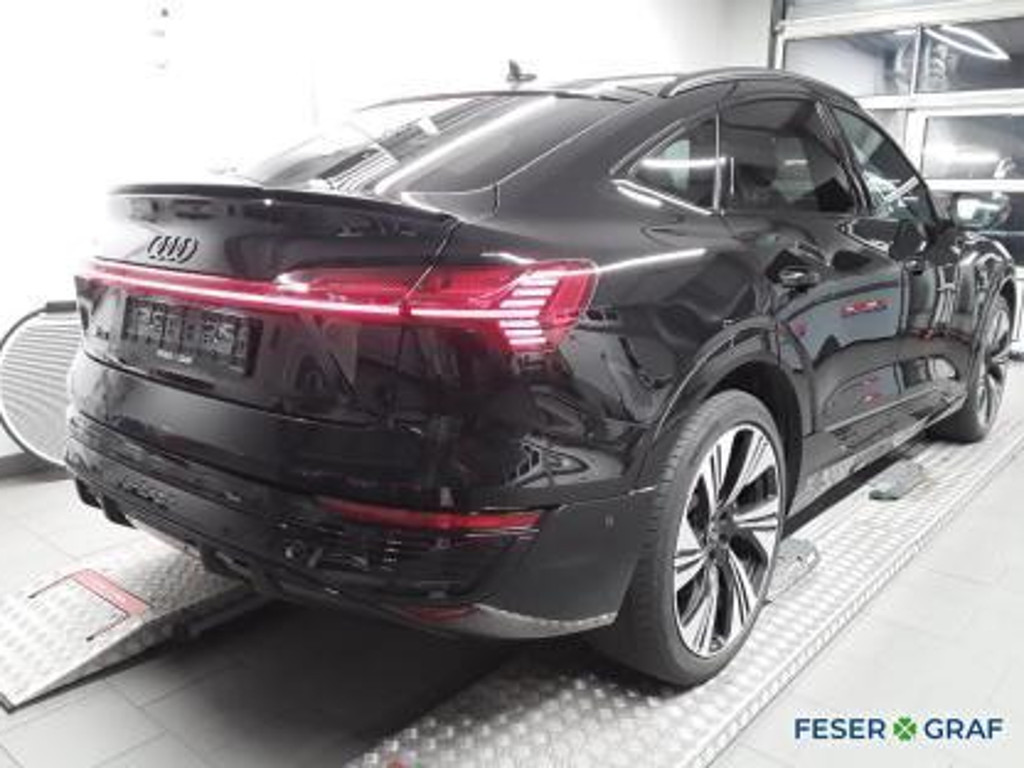 Audi Q8 e-tron