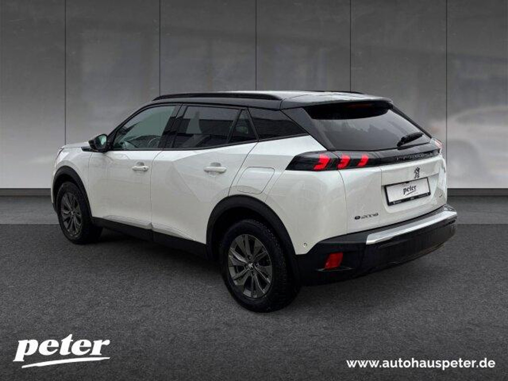 Peugeot e-2008