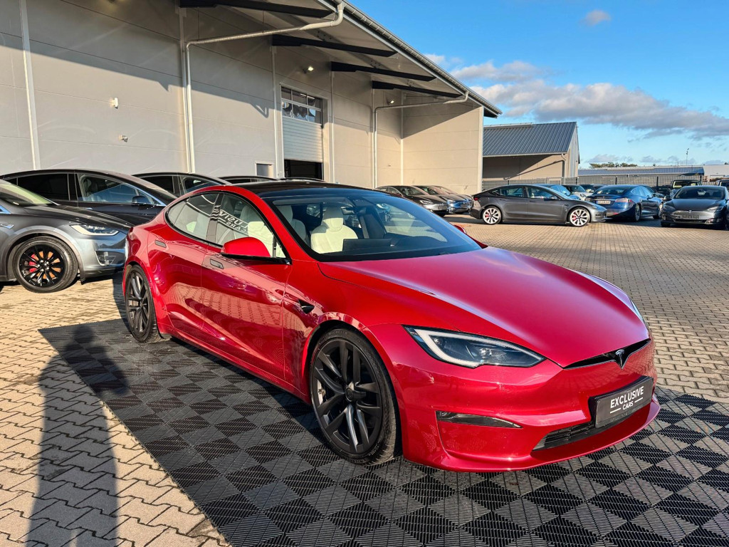 Tesla Model S