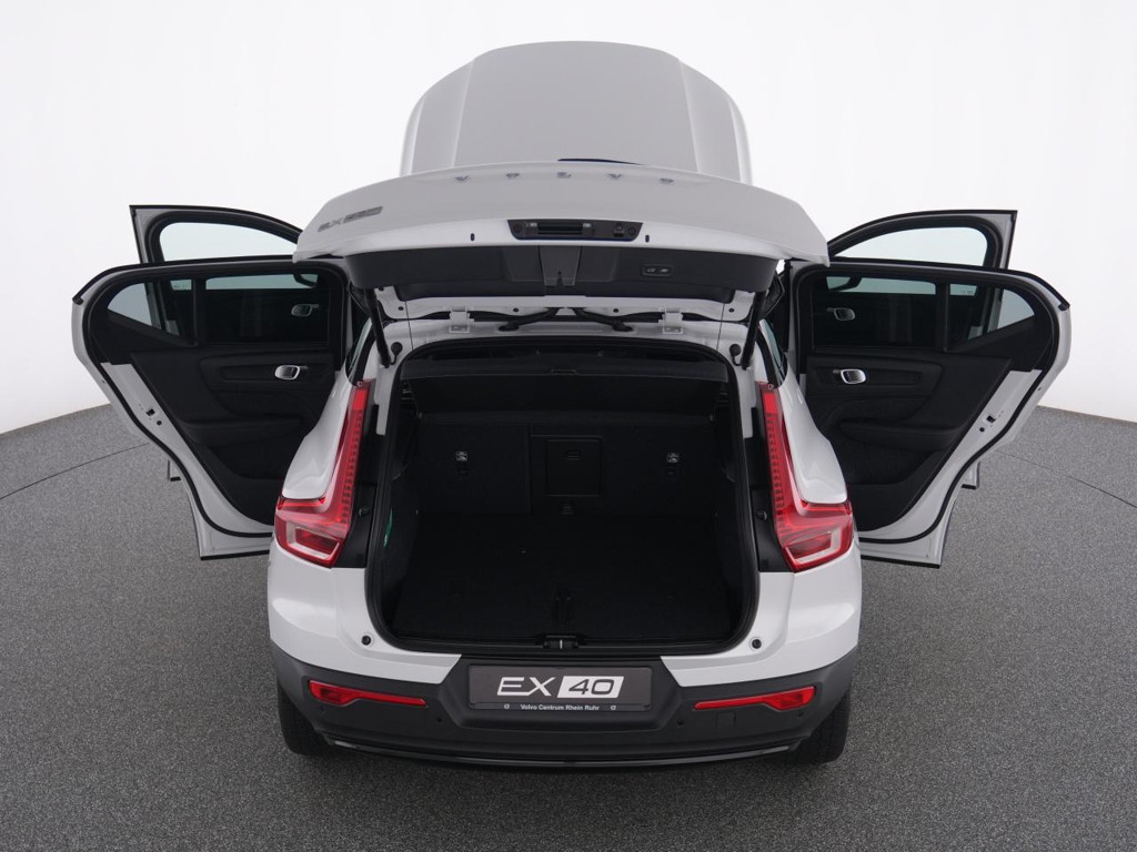 Volvo EX40