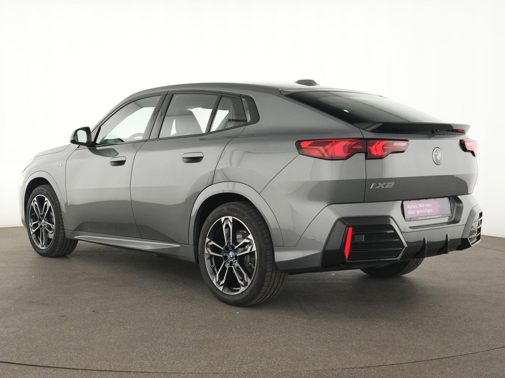 BMW iX2