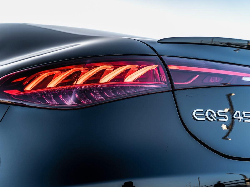 Mercedes-Benz EQS