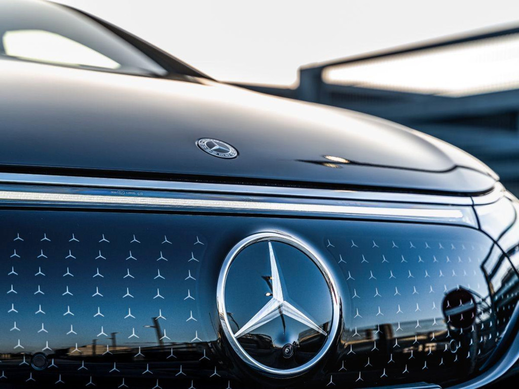 Mercedes-Benz EQS