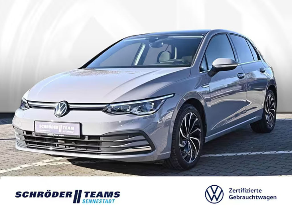 Volkswagen Golf 2023 Benzine