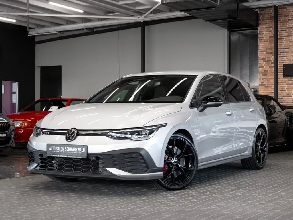 Volkswagen Golf 2022 Benzine