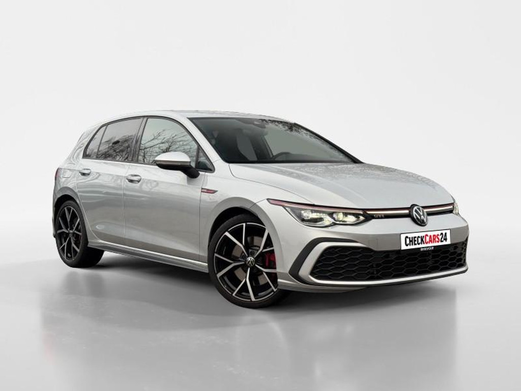 Volkswagen Golf 2023 Benzine