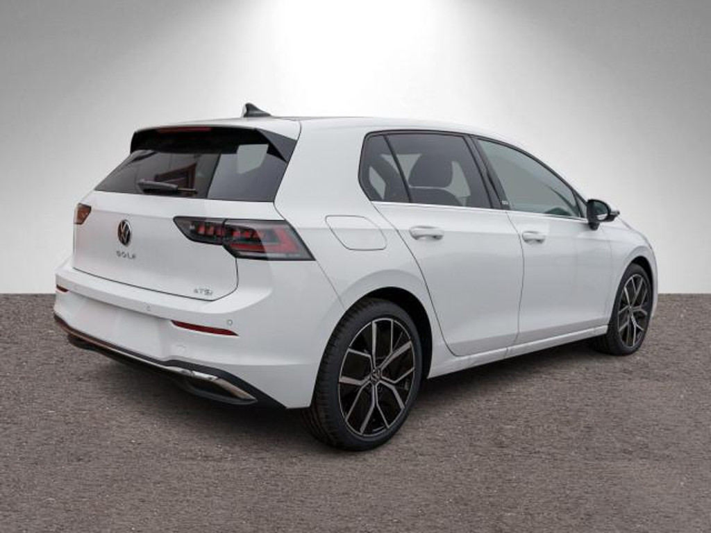 Volkswagen Golf 2025 Benzine