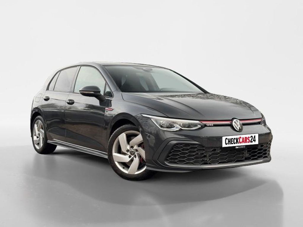 Volkswagen Golf 2023 Benzine
