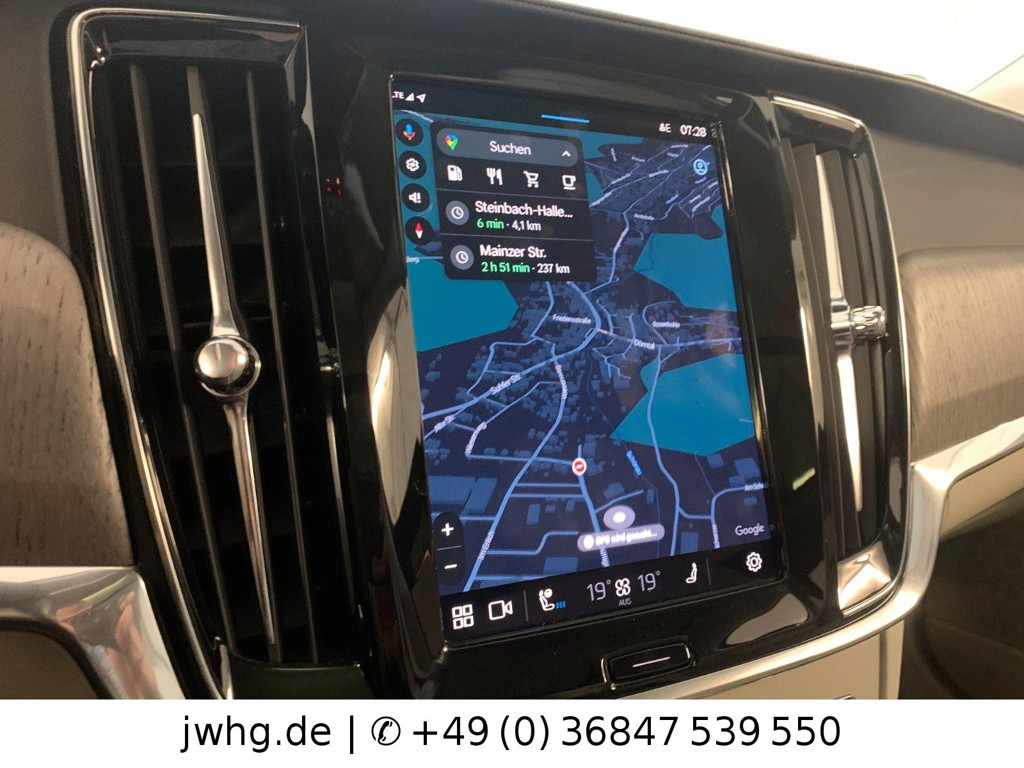 Volvo V90 Cross Country