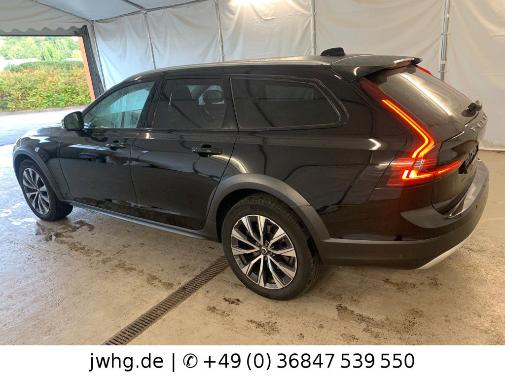 Volvo V90 Cross Country