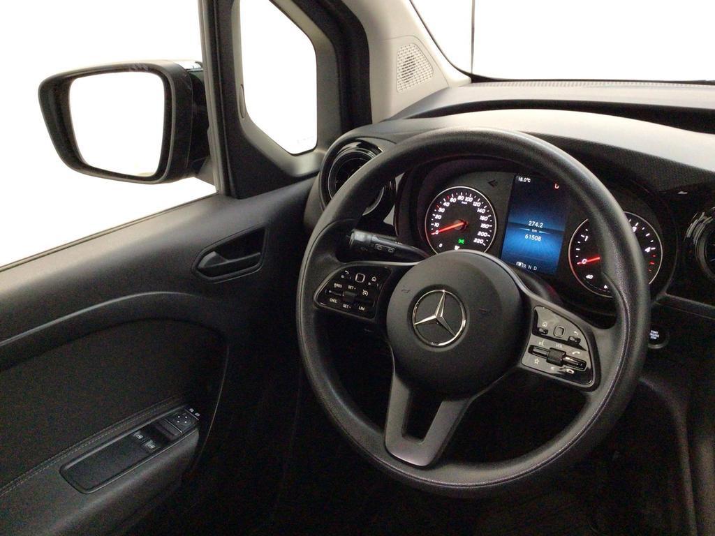 Mercedes-Benz T 180