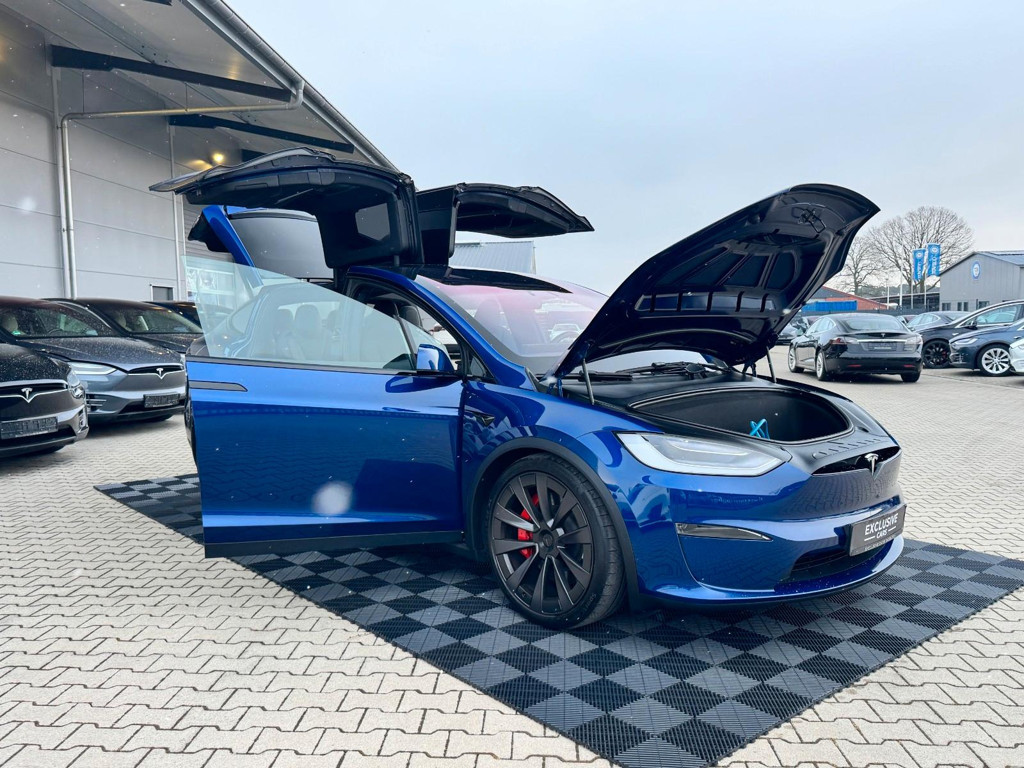 Tesla Model X