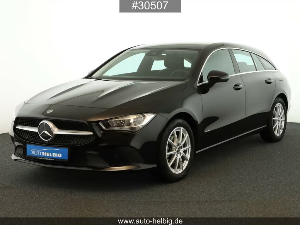 Mercedes-Benz CLA-Klasse 2023 Benzine