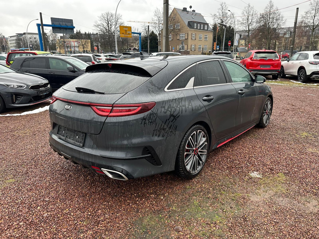 Kia ProCeed