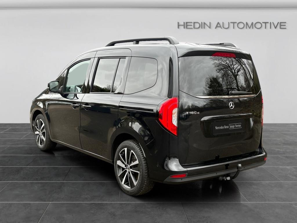 Mercedes-Benz T 180