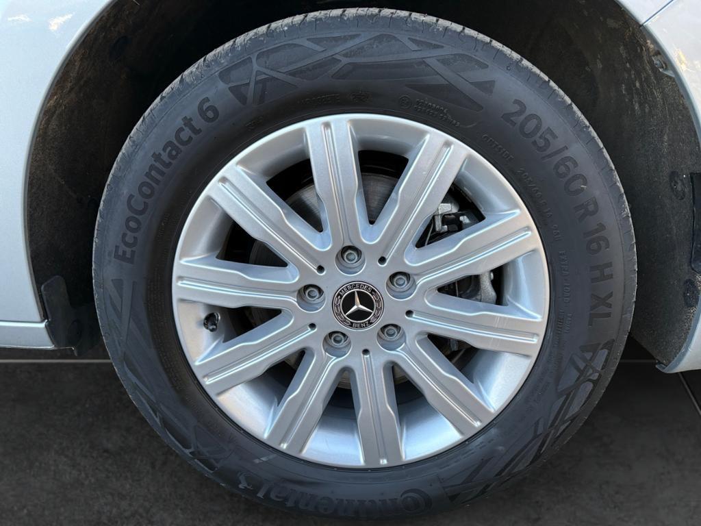 Mercedes-Benz T 180