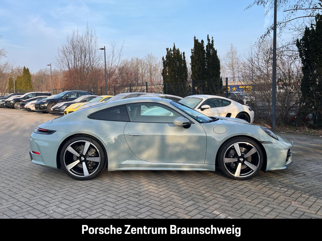 Porsche 992