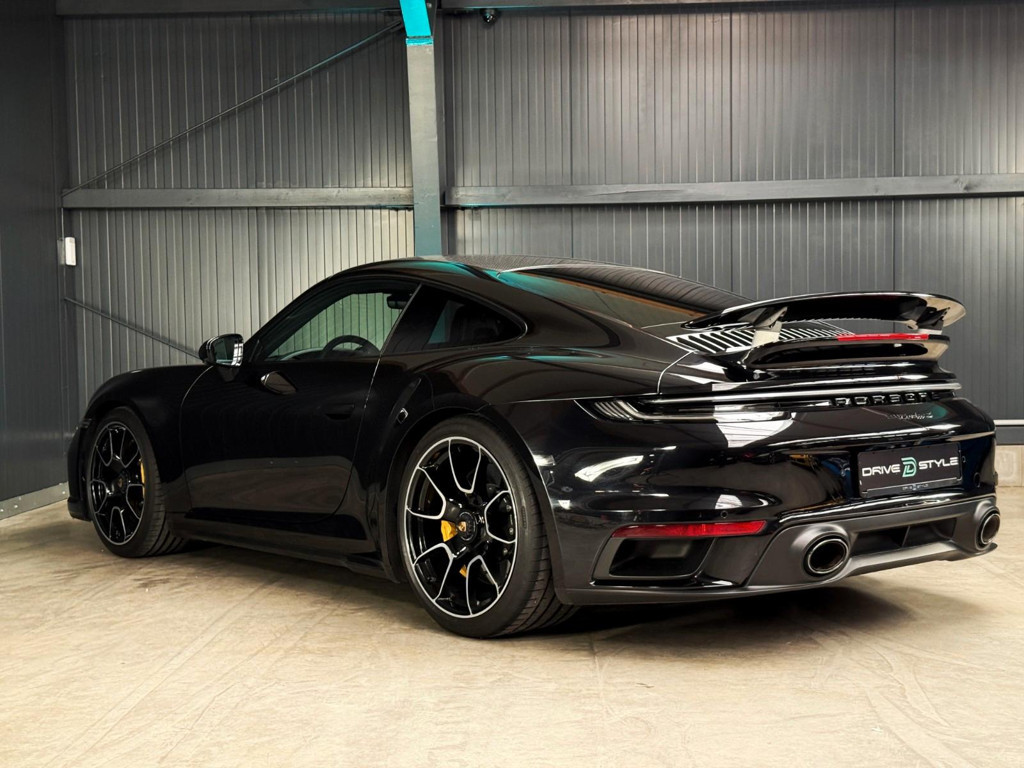 Porsche 992