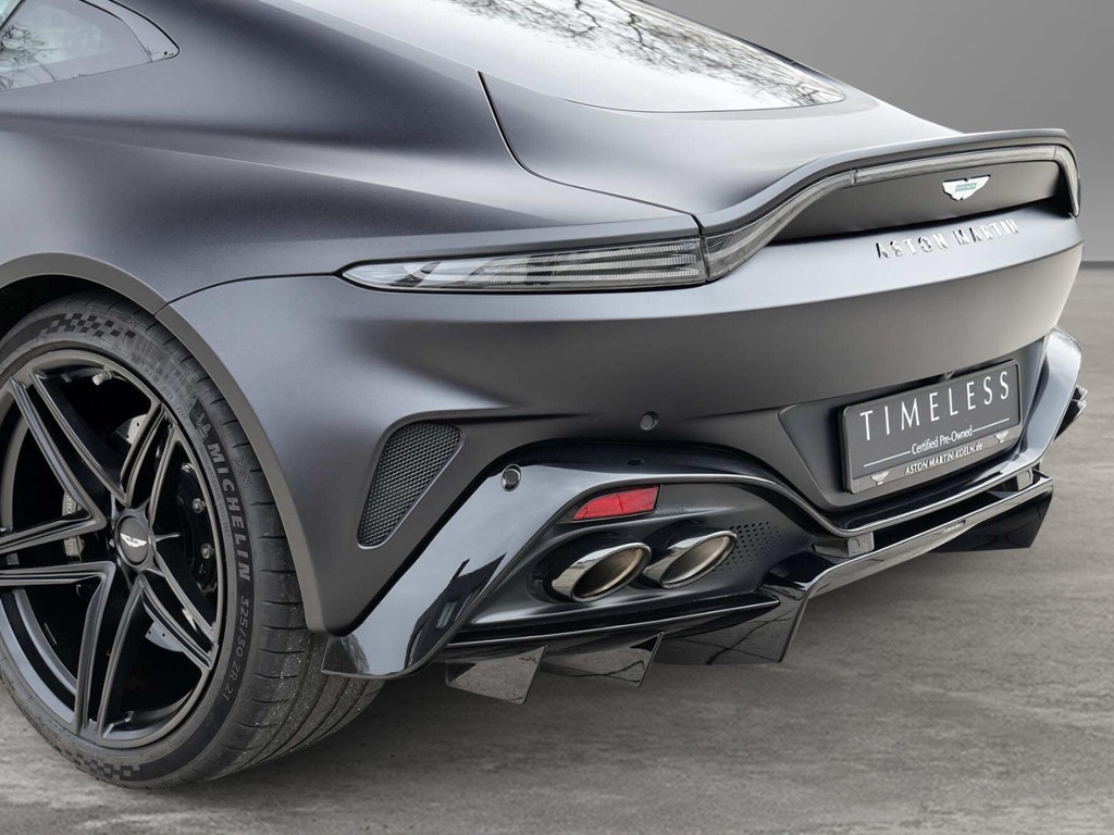 Aston Martin V8 Vantage