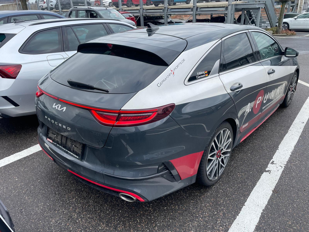 Kia ProCeed