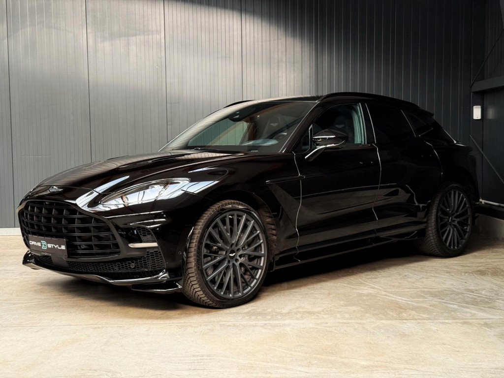 Aston Martin DBX