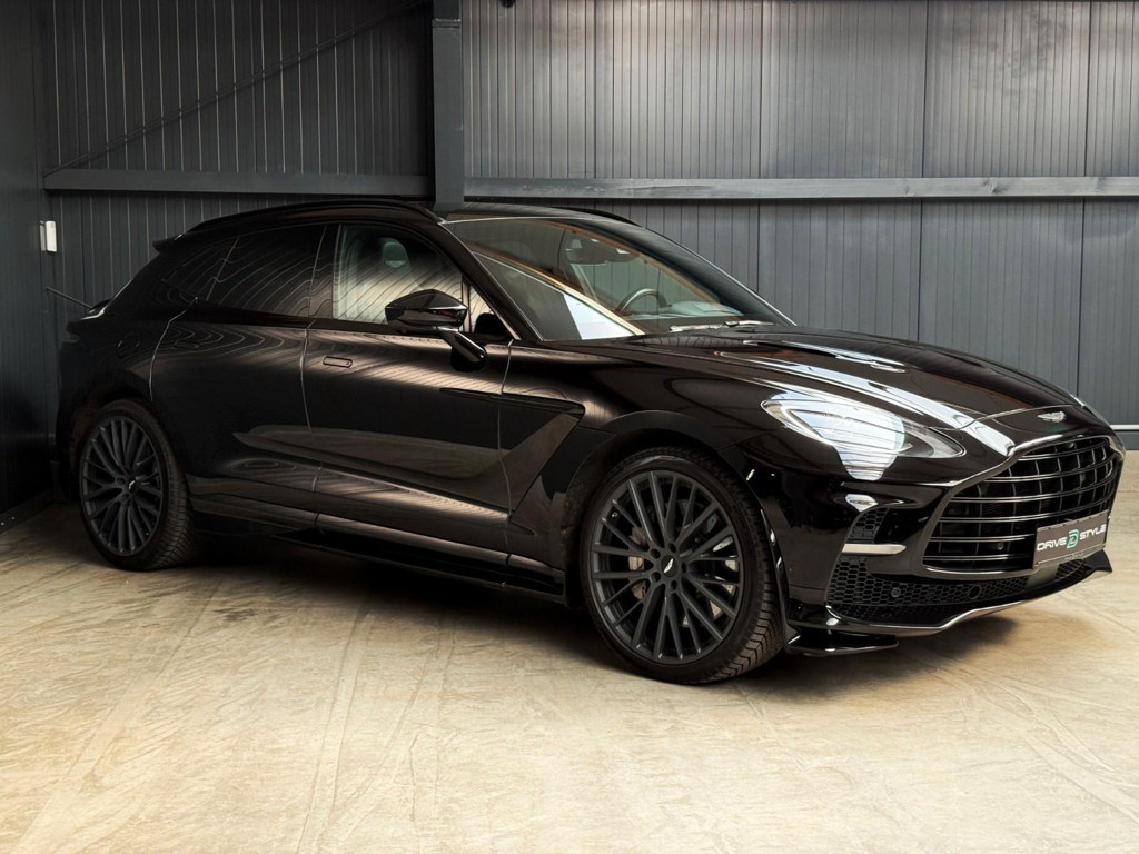 Aston Martin DBX