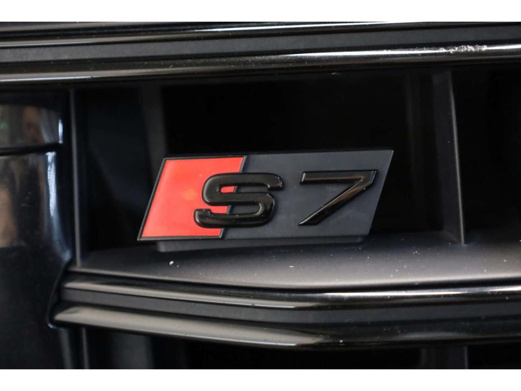 Audi S7