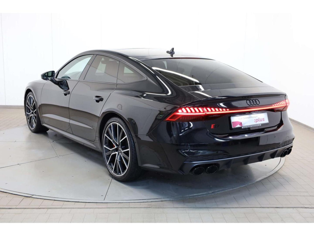 Audi S7