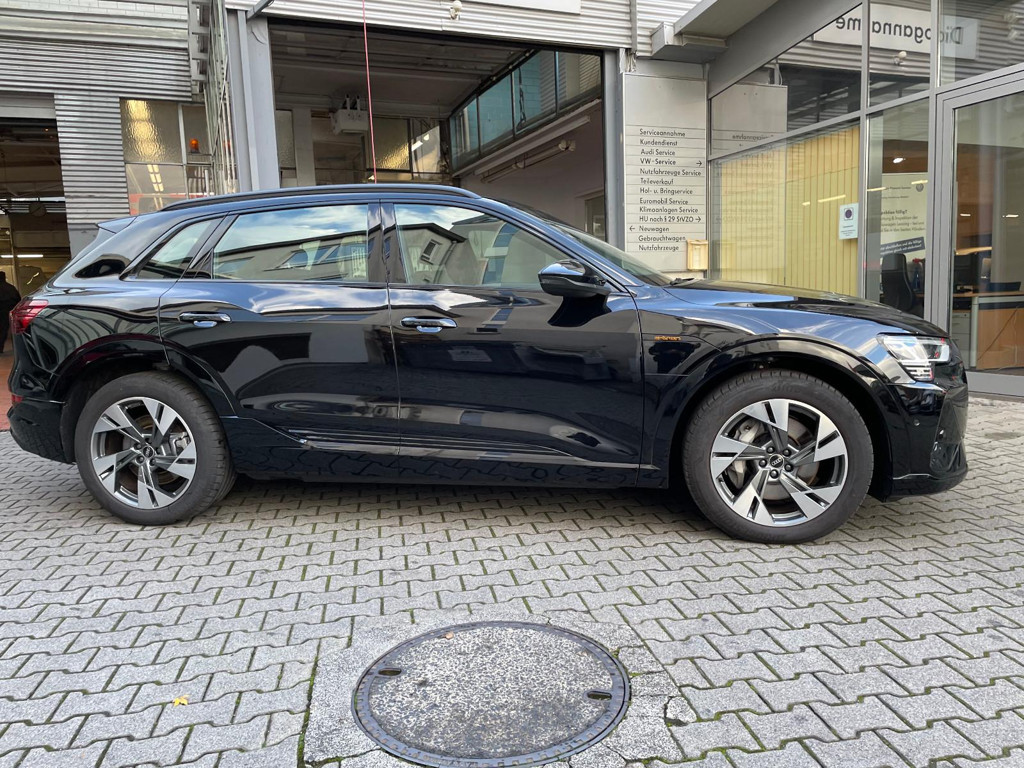 Audi e-tron