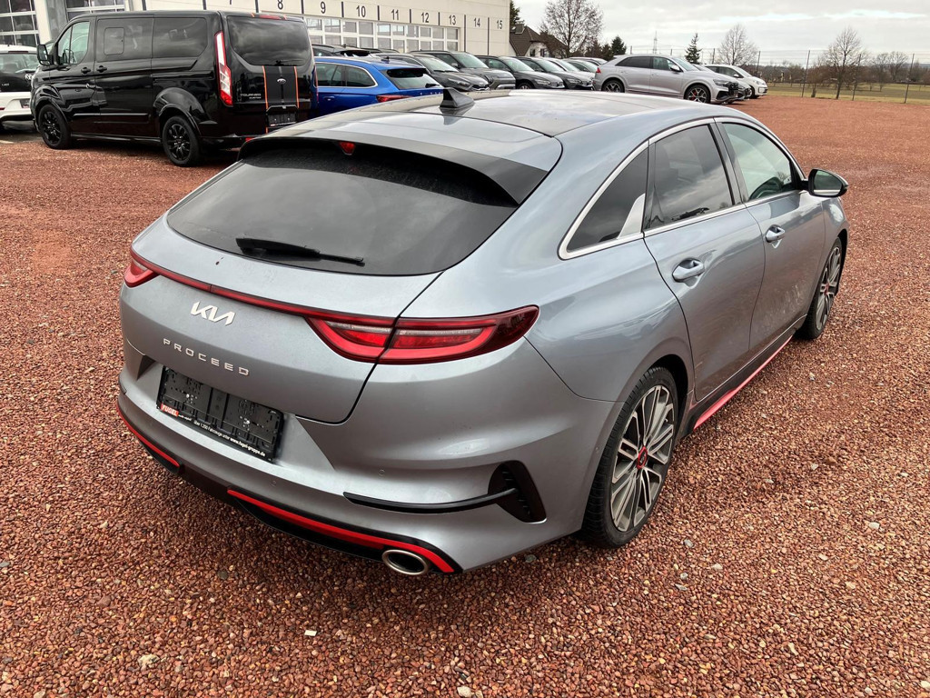 Kia ProCeed