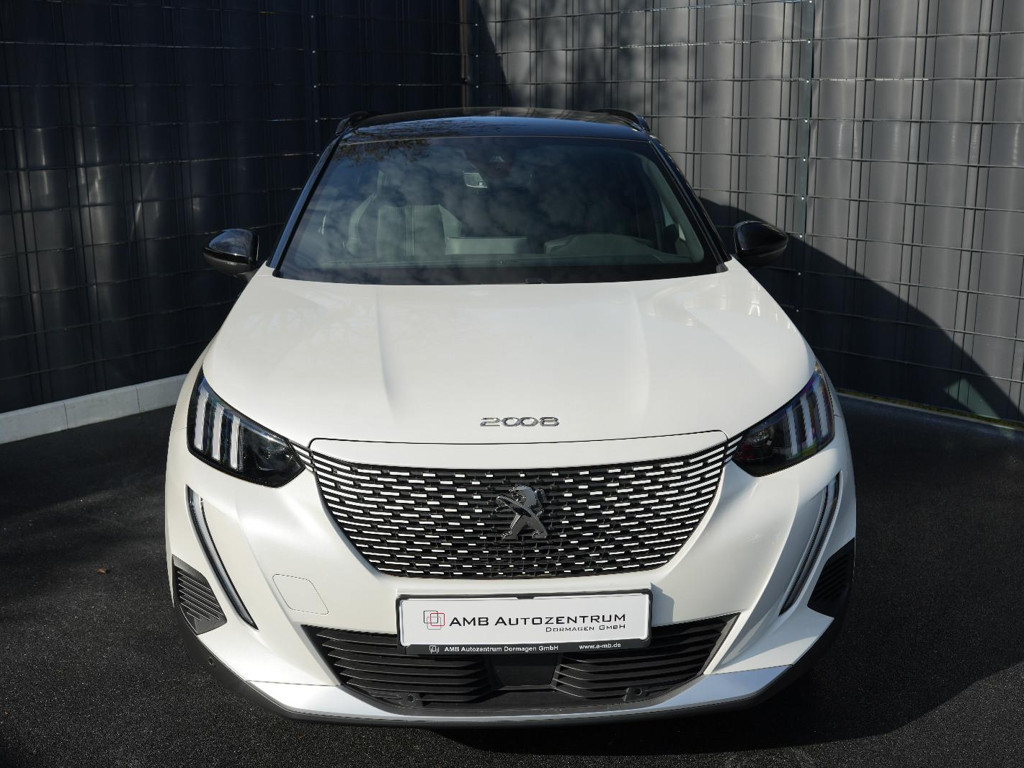 Peugeot e-2008