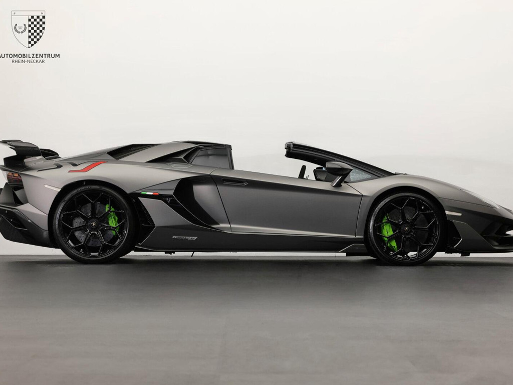 Lamborghini Aventador